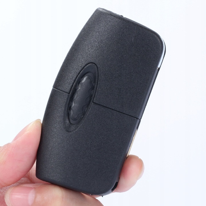 KEY-WITH-ELECTRONICS-REMOTE-CONTROL-FOR-FORD-IPHONE-FOCUS-FIESTA-B-MAX-C-MAX-S-MAX-Catalog-number-of-substitutes-Kluczyk-do-FORD-MONDEO-MK4-FOCUS-MK3-BH17.jpg